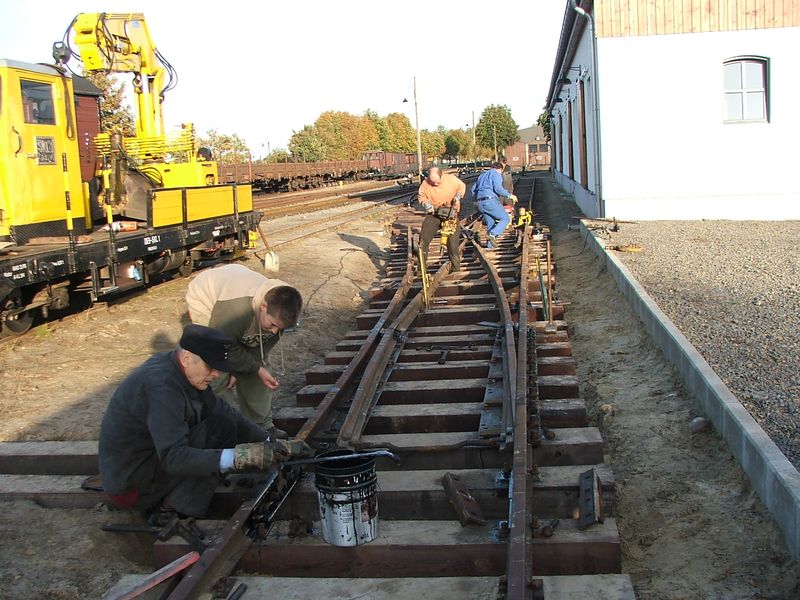 2009-10-01, Museumbahn Weichenbau20.JPG